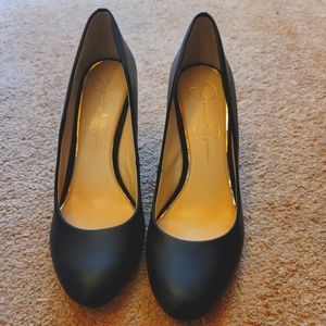 Jessica Simpson black wedges 8B